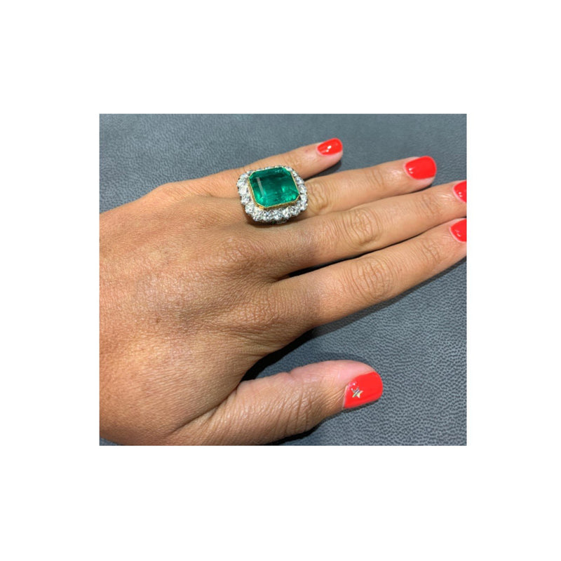 21 Carat Emerald Ring