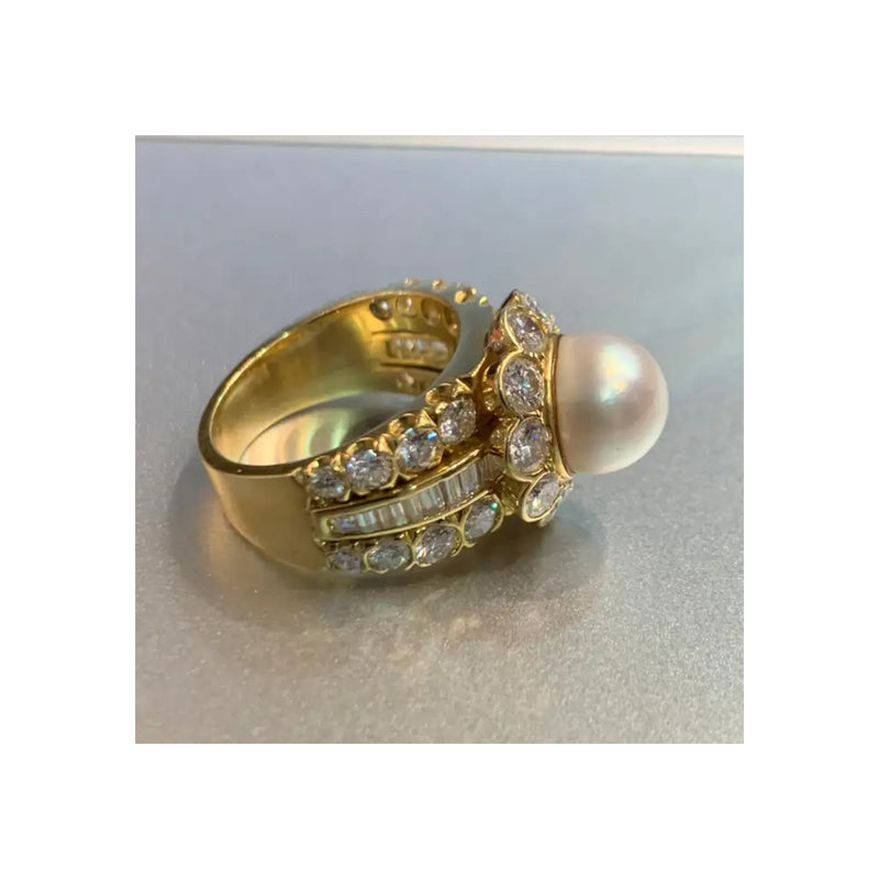 Van Cleef & Arpels Pearl & Diamond Ring