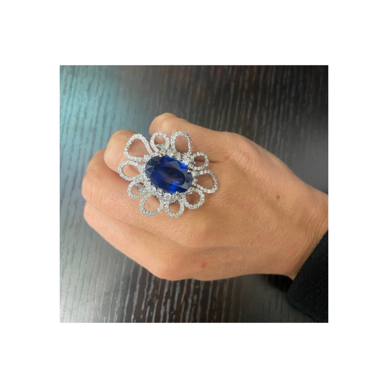 Flower Motif Sapphire & Diamond Ring