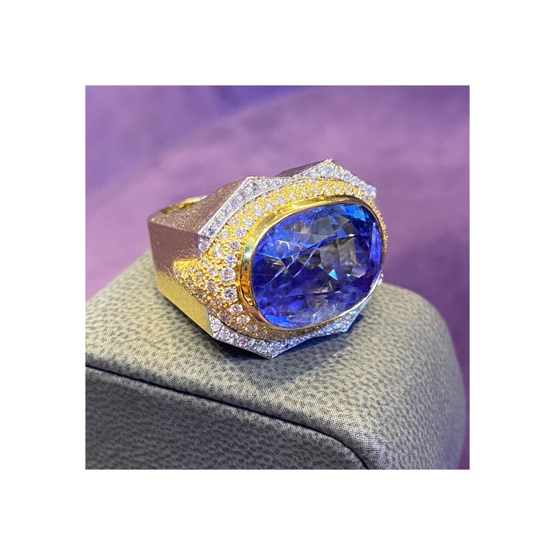 David Webb Oval Cut Sapphire Ring