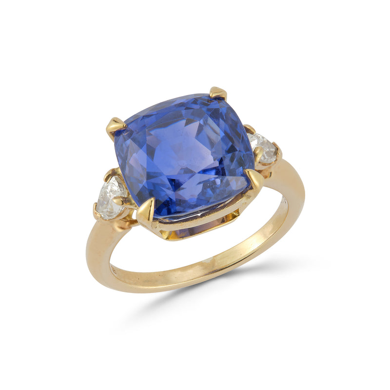 12.25 carat natural  'Color change" sapphire ring by Bvlgari