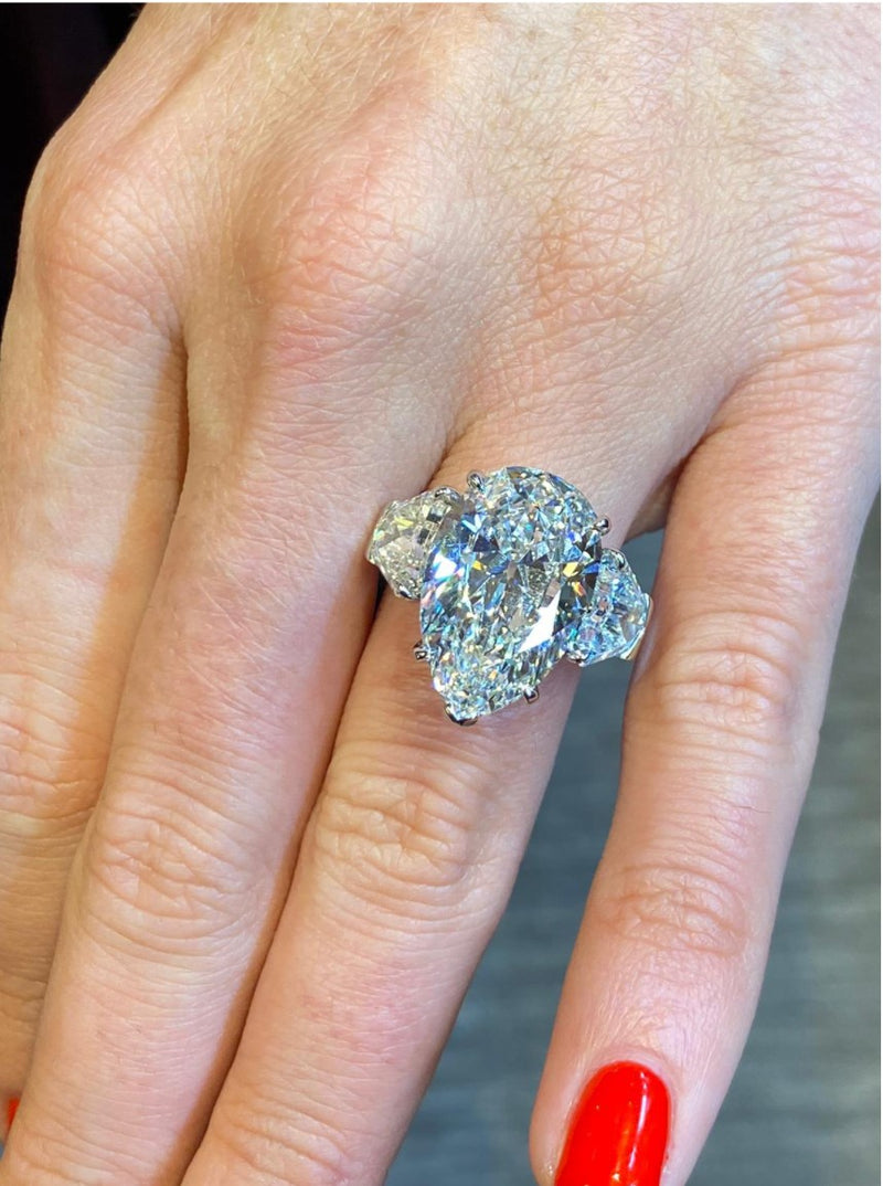 The biggest diamond engagement rings on Bond Street | Cushion cut diamond  engagement ring, Wedding rings engagement, Big diamond engagement rings