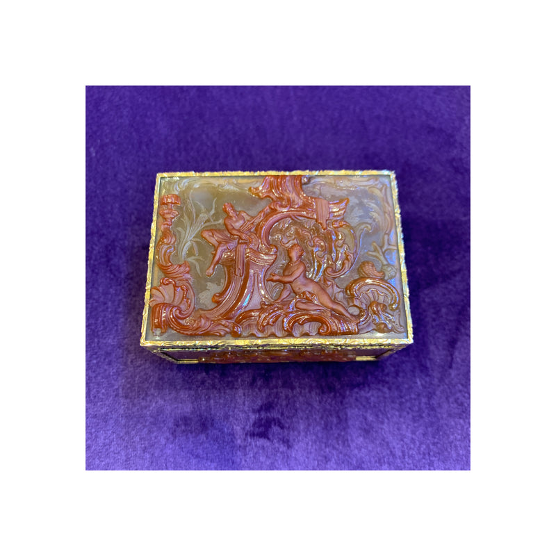 Antique Carved Agate Snuff Box