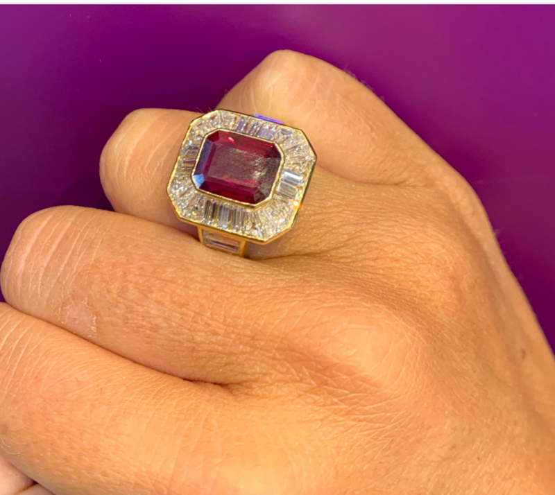 Begroeten Sada teer Van Cleef & Arpels Men's Ruby and Diamond Ring – Joseph Saidian & Sons