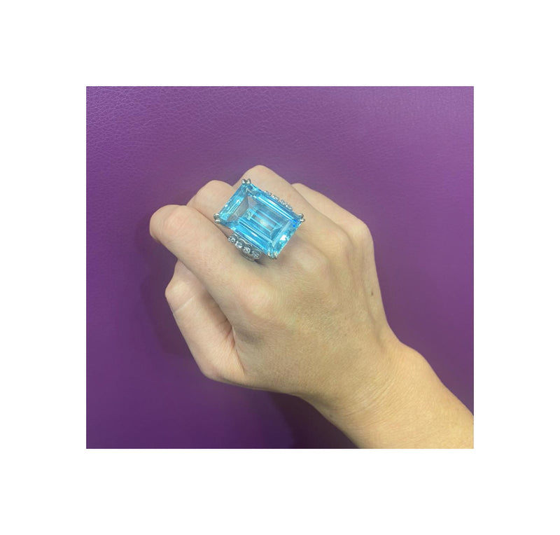 Large Aquamarine & Diamond Ring